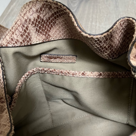 G.I.L.I Python Leather Slouch Large Tote Bag - Picture 11 of 13